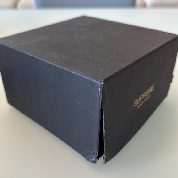 Supreme Black Velvet Skin Transforming Essence - Picture 6 of 6